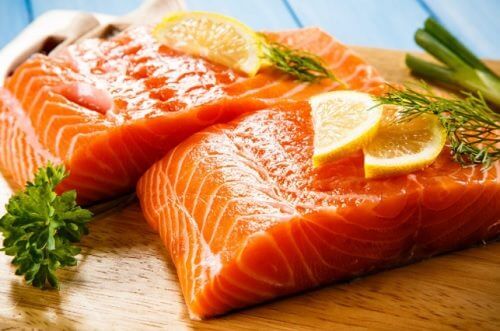 Il salmone, i suoi benefici in una gustosa ricetta
