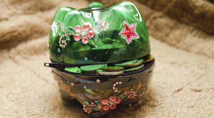 riciclare le bottiglie di plastica - portamonete