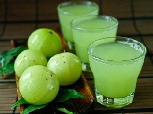 Succo di uva spina indiana.