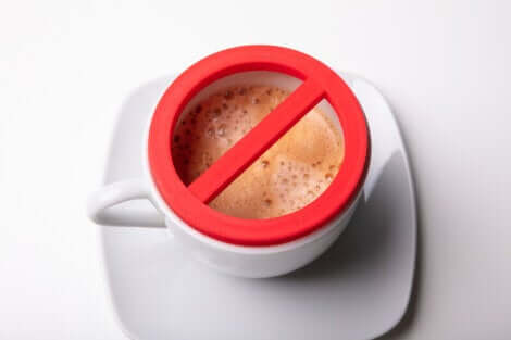 Divieto di bere caffè in caso di cortisolo alto.