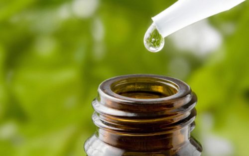 Tea tree oil per le afte in bocca