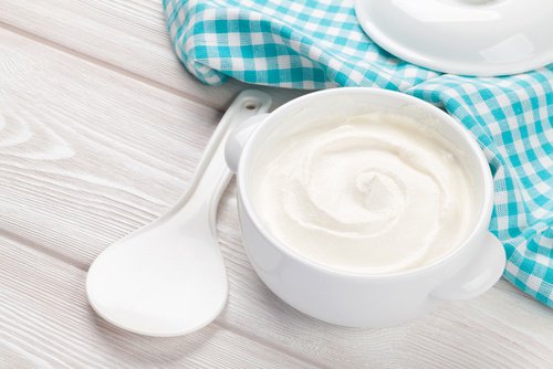 Come preparare facilmente lo yogurt naturale in casa Come preparare facilmente lo yogurt naturale in casa