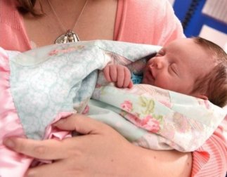 La commovente storia di Lynlee: la bimba nata due volte