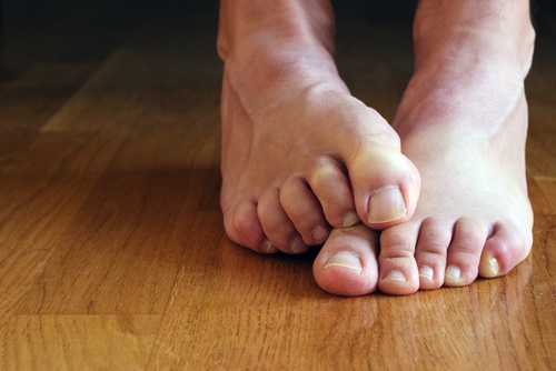 Piedi sul pavimento