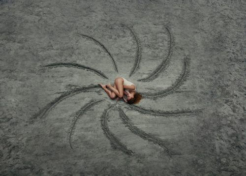 Ragazza sulla spiaggia