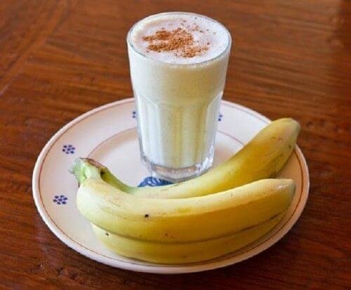 Frullato banana e cannella