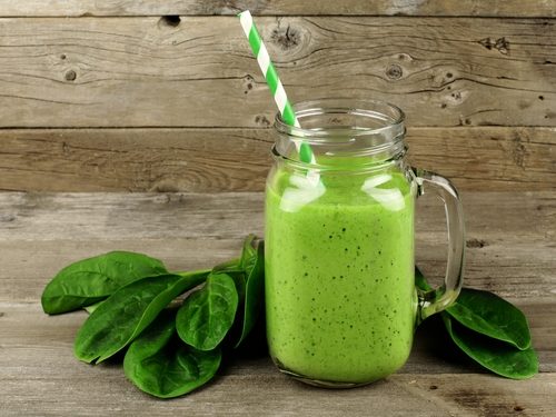 7 motivi per includere gli spinaci nella propria dieta 7 motivi per includere gli spinaci nella propria dieta