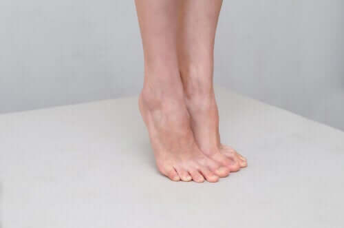 9 rimedi naturali per trattare il piede d'atleta