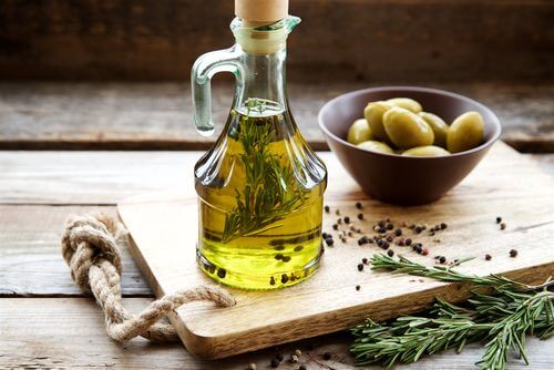 Usare olio di oliva
