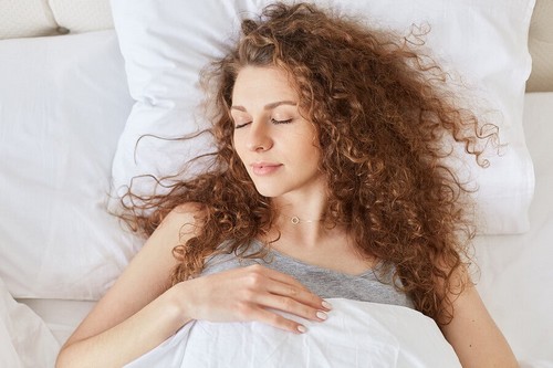 Quanto bisogna dormire secondo la scienza.