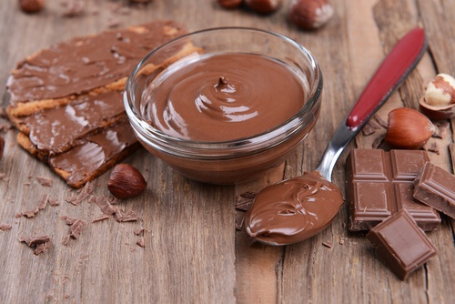 Crema al cacao spalmabile: deliziosa e nutriente!