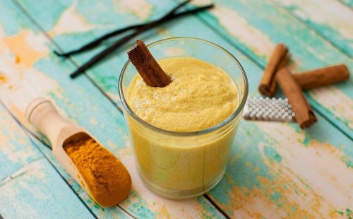 Latte e curcuma