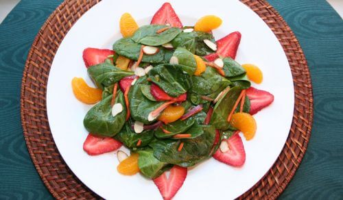 insalata di fragole, spinaci e mandarino