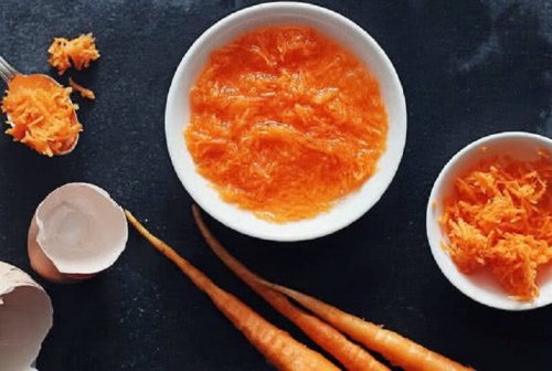 Carota e uovo per le rughe sulla fronte