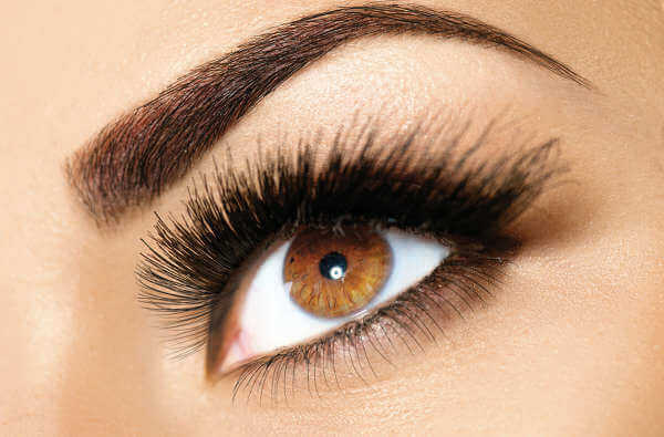 Ciglia finte.