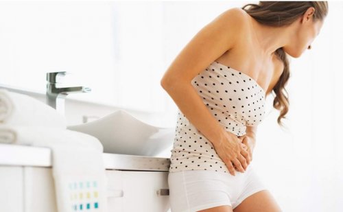 Donna con infezione vie urinarie