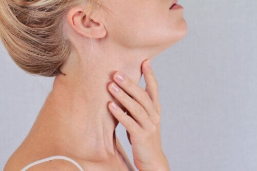 Disturbi della ghiandola tiroidea: 7 sintomi che ignoriamo