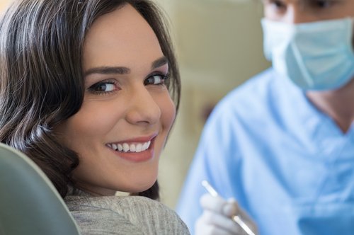 il dentifricio con olio di cocco migliora la salute orale