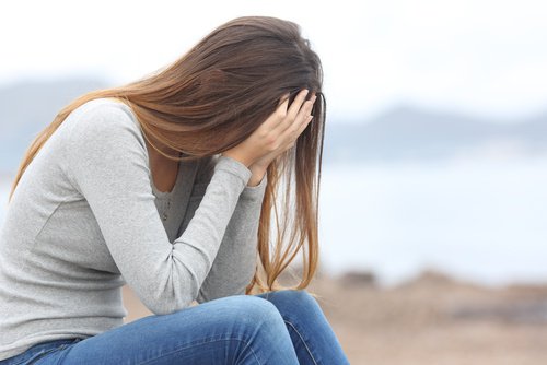 La depressione può essere una delle possibili cause del mal di schiena