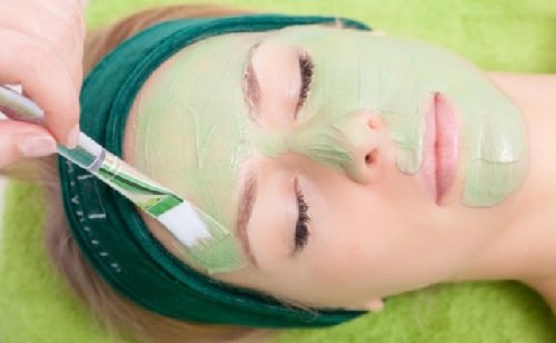 Maschera a base di aloe vera