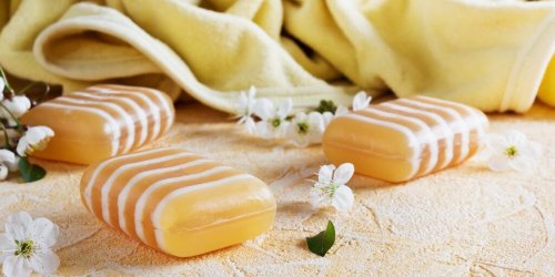 la glicerina è l'ingrediente base del sapone per la dermatite