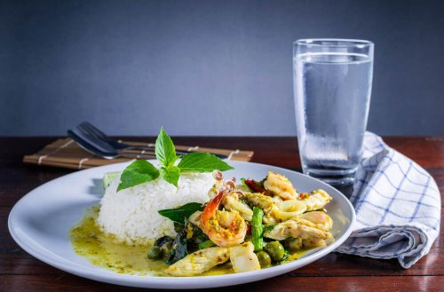 Acqua durante i pasti