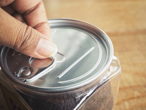 gli alimenti peggiori in scatola