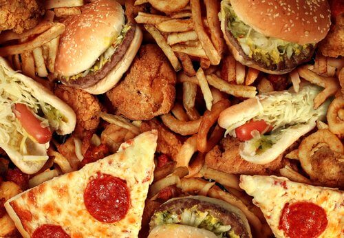 Pizze e panini gli alimenti peggiori