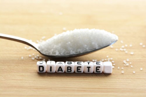 Scritta diabete e cucchiaio zucchero