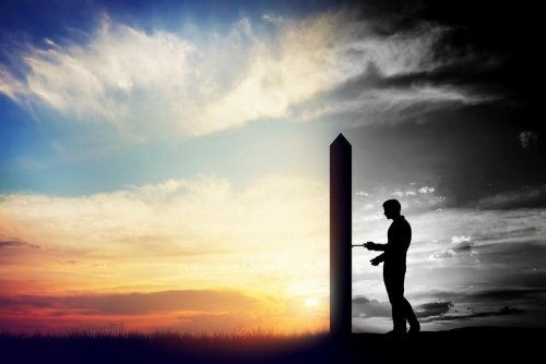 Uomo che rappresenta gli insegnamenti che ci offrono le nostre cicatrici