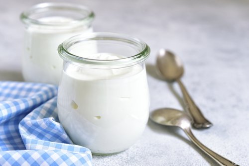 Yogurt in barattolo.