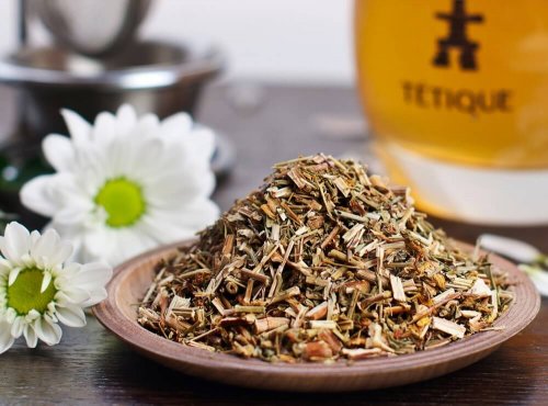 Tisane medicinali per l'ipotiroidismo; erba di San Giovanni