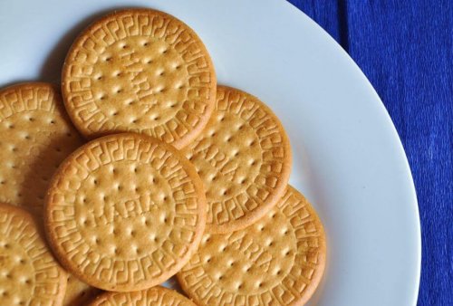 Biscotti secchi per la charlotte al limone