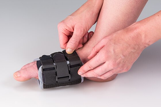 Dispositivo compressivo su piede