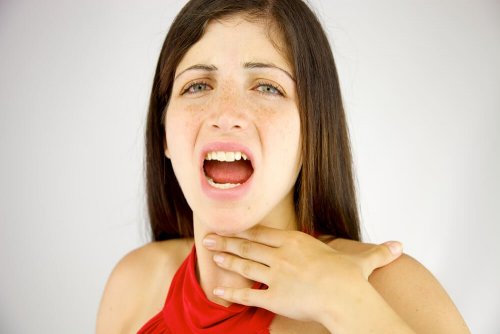 Ragazza senza voce