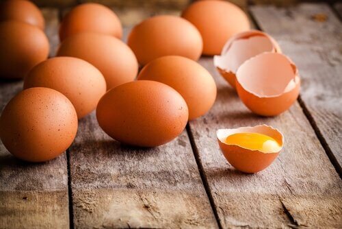 uova e guscio d'uovo