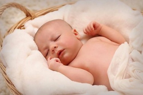 Cura del neonato: 8 cose da evitare