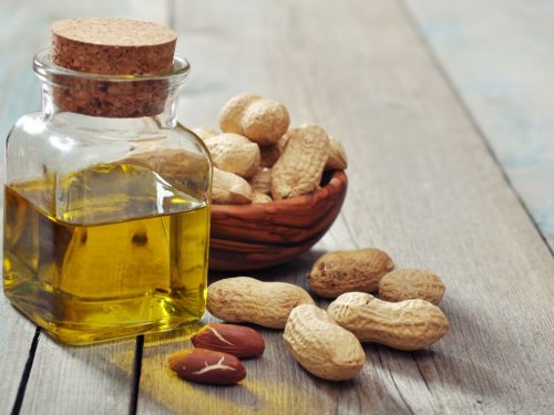 Olio di arachidi