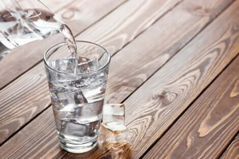 Bere acqua fredda per velocizzare il metabolismo