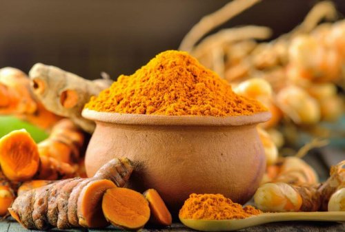 Ricette a base di curcuma: 3 per colazione e pranzo
