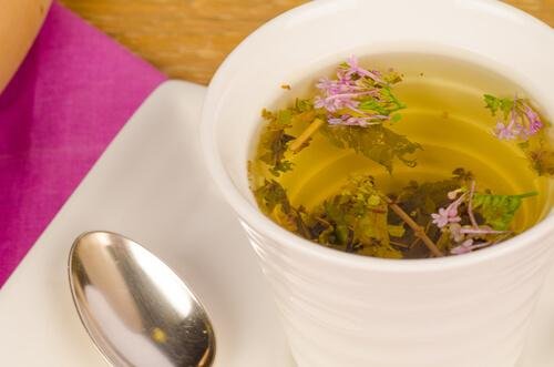 Tè alla valeriana per alleviare l'ansia
