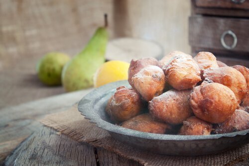 Frittelle con lo zucchero