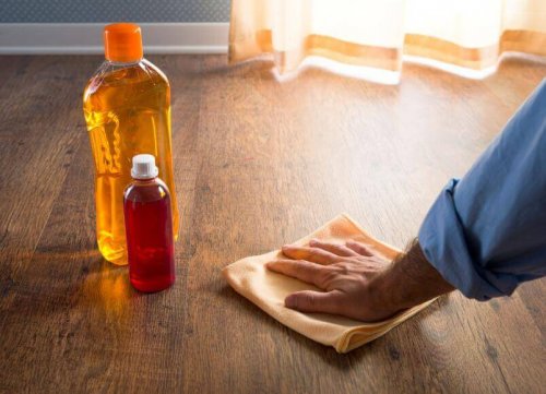 Prodotti per lucidare il parquet