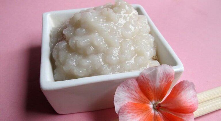 Pulire la cute grazie a 2 soluzioni con il riso