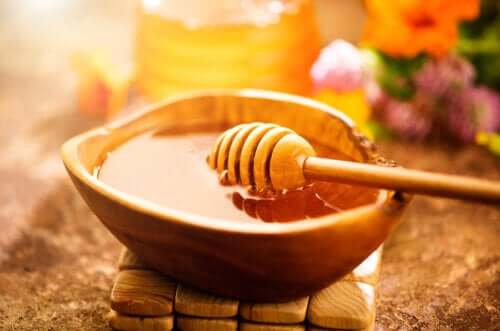 Bicarbonato di sodio e miele per migliorare la salute