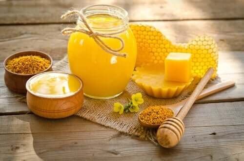 Cera d'api e olio