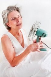Menopausa: rimedi naturali efficaci per trattarla