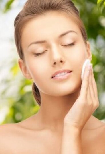 Tonici naturali per sfoggiare un volto radioso