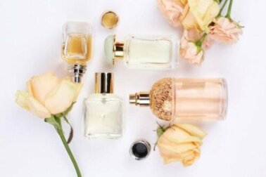 Riciclare le boccette di profumo: semplici idee per la casa
