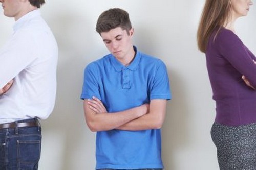 Sbalzi di umore nell'adolescenza: cause e rimedi
